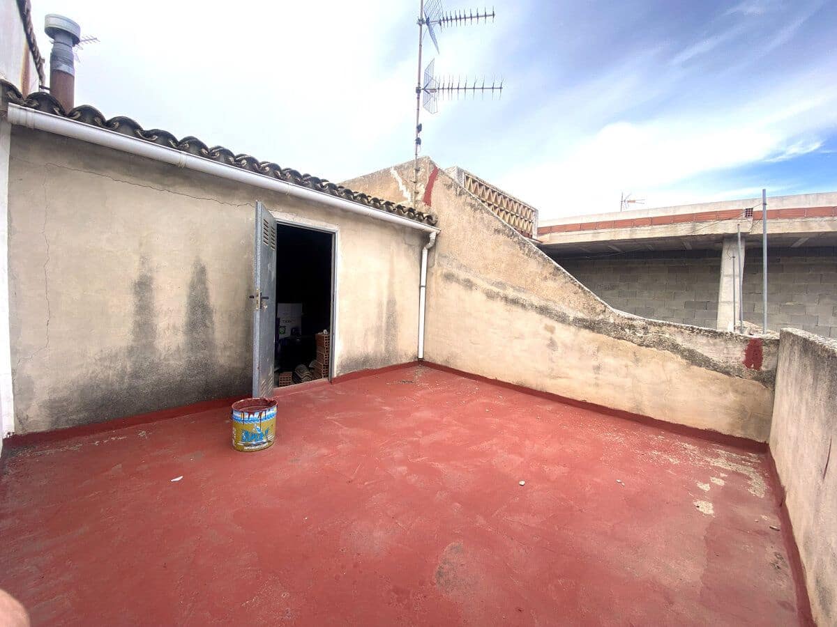 3 sovrum Hus till salu i Orba - 159 000 € (Ref: 8695487)