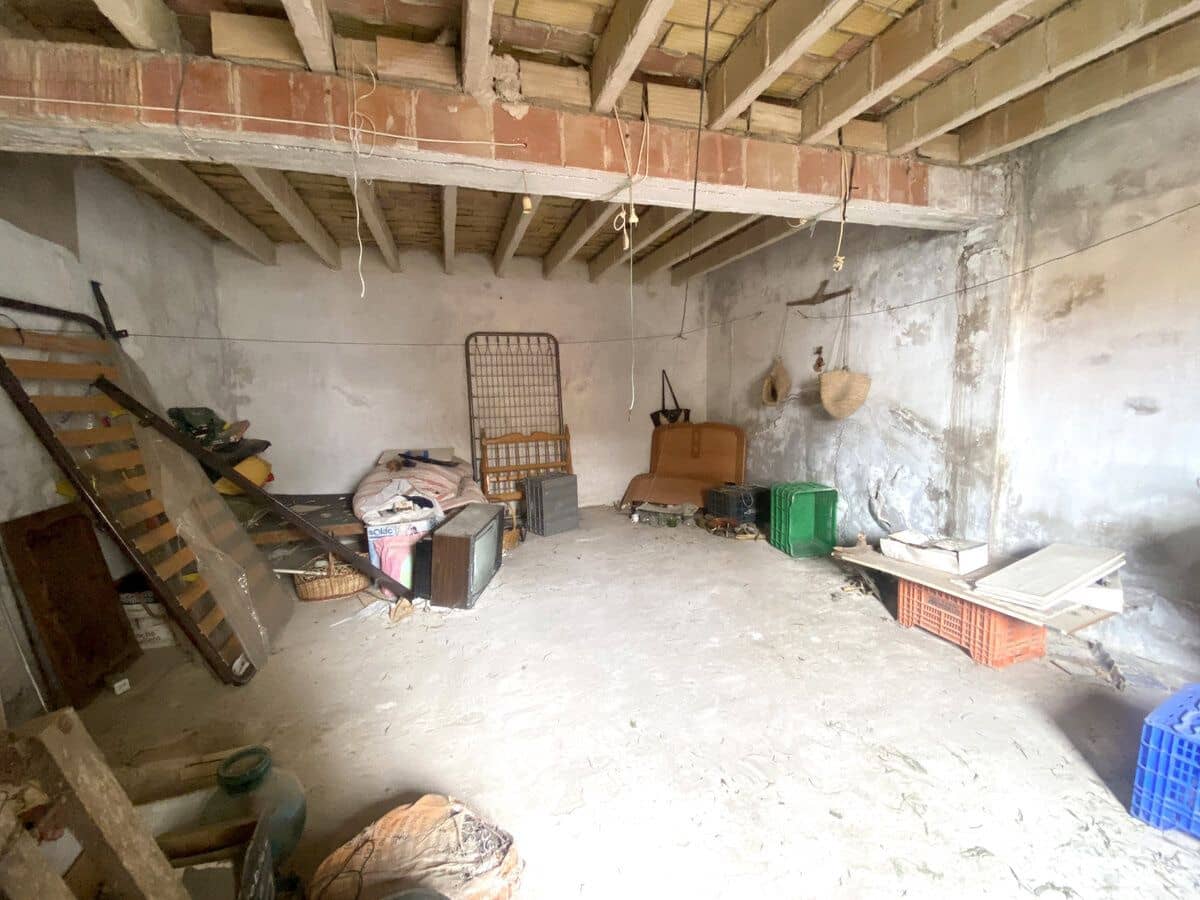 3 sovrum Hus till salu i Orba - 159 000 € (Ref: 8695487)