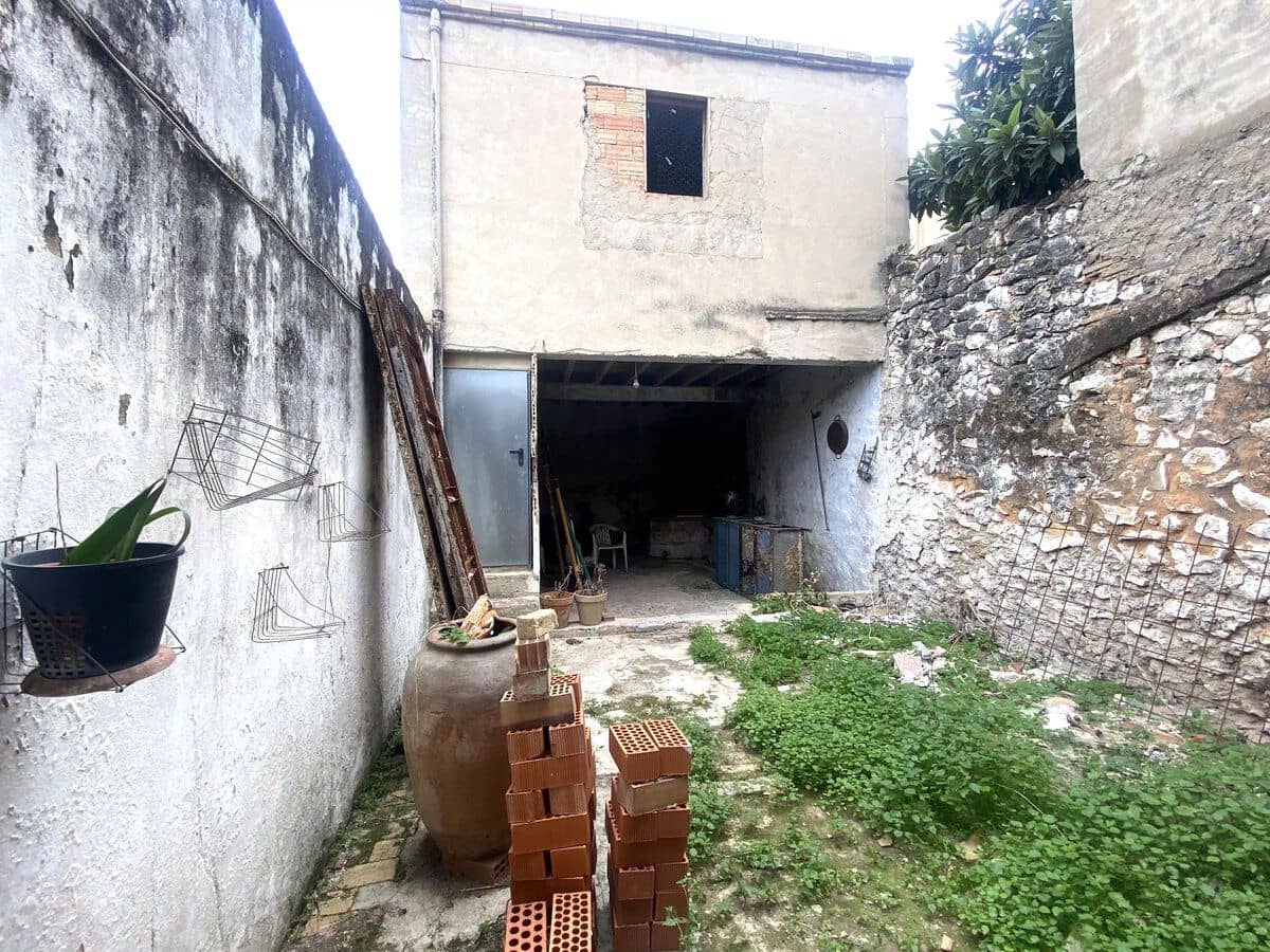 3 sovrum Hus till salu i Orba - 159 000 € (Ref: 8695487)