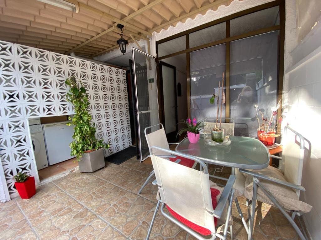 2 soveværelse Semi-Rækkehus til salg i Denia med swimmingpool garage - € 262.500 (Ref: 8695512)