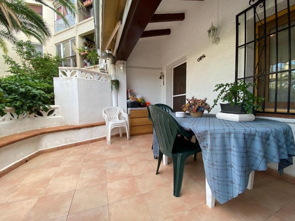 2 soveværelse Semi-Rækkehus til salg i Denia med swimmingpool garage - € 262.500 (Ref: 8695512)