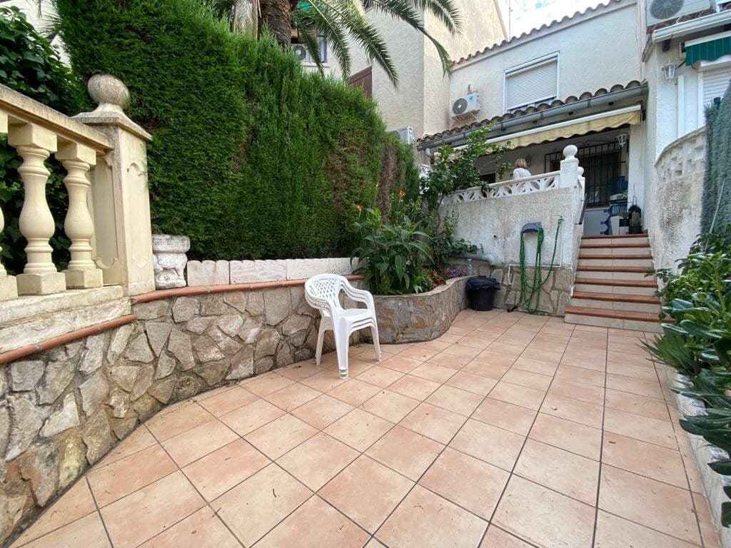 2 soveværelse Semi-Rækkehus til salg i Denia med swimmingpool garage - € 262.500 (Ref: 8695512)