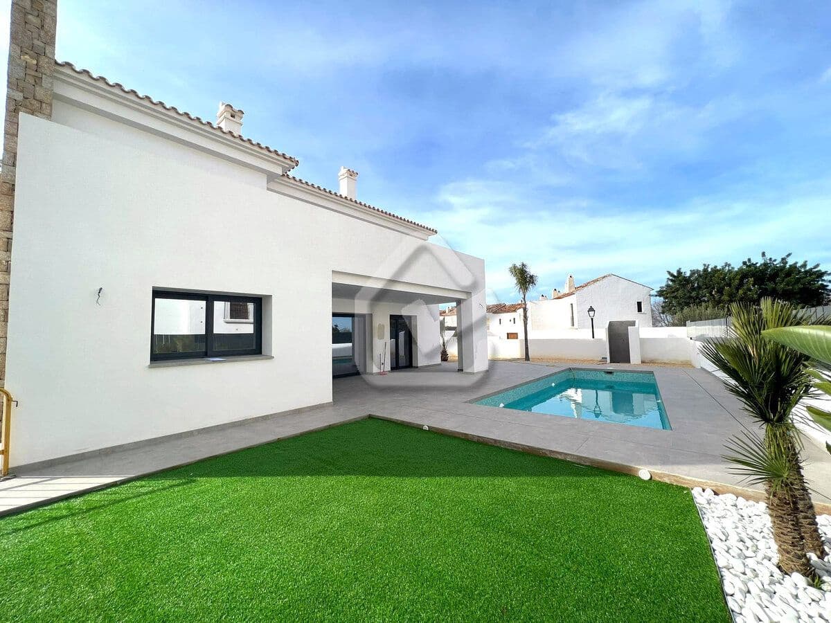 4 soverom Villa til salgs i Denia med svømmebasseng - € 1 200 000 (Ref: 8695516)