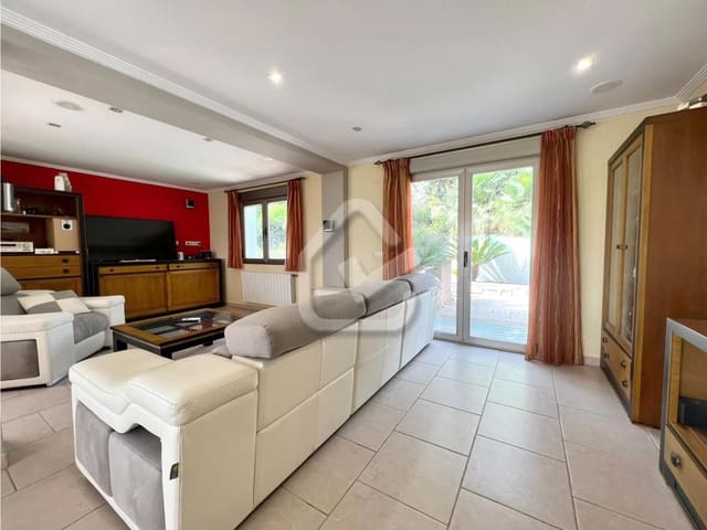 4 quarto Moradia para venda em El Montgó, Dénia com piscina - 650 000 € (Ref: 8695529)