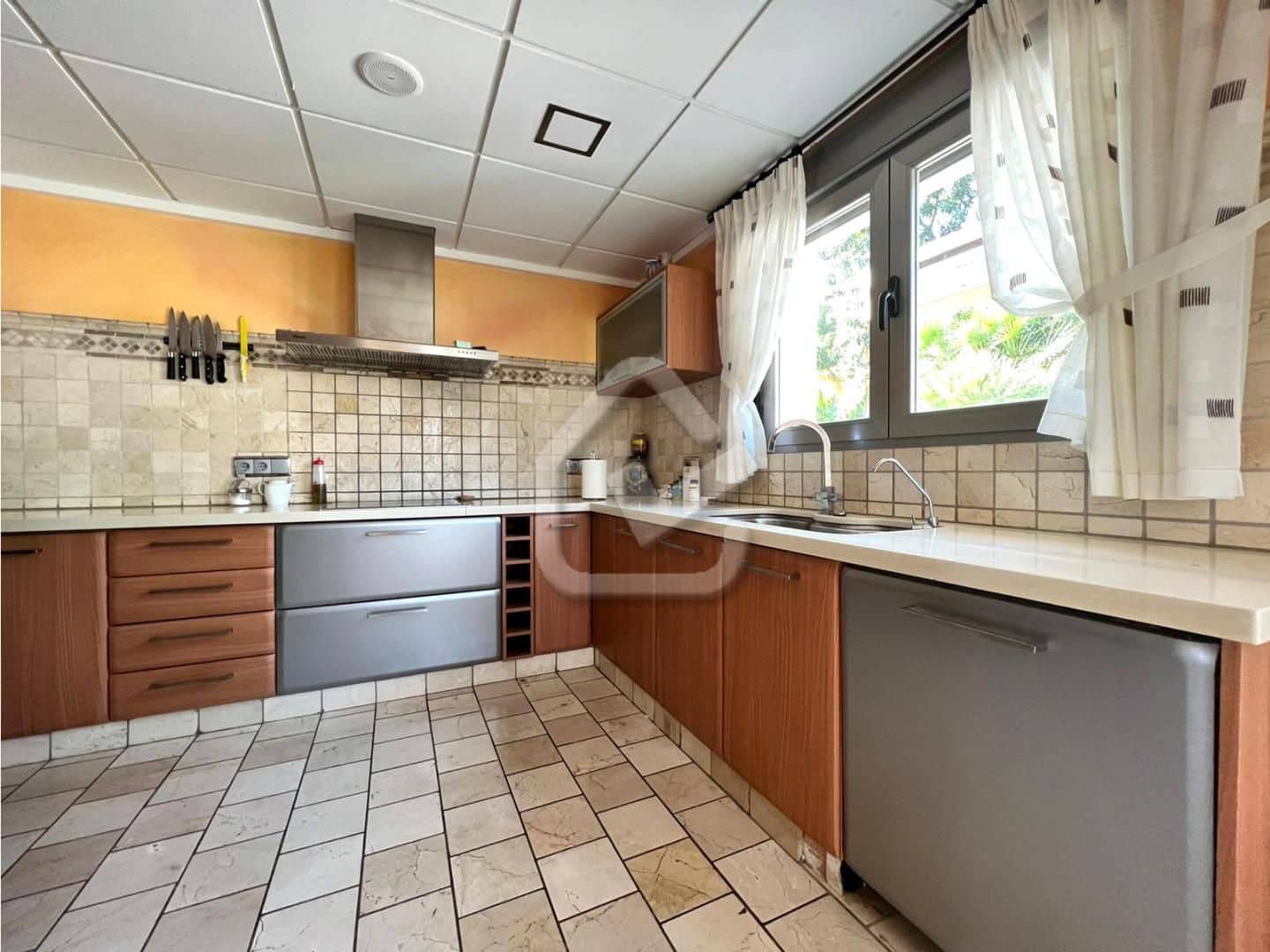 4 bedroom Villa for sale in Denia with pool - € 650,000 (Ref: 8695529)