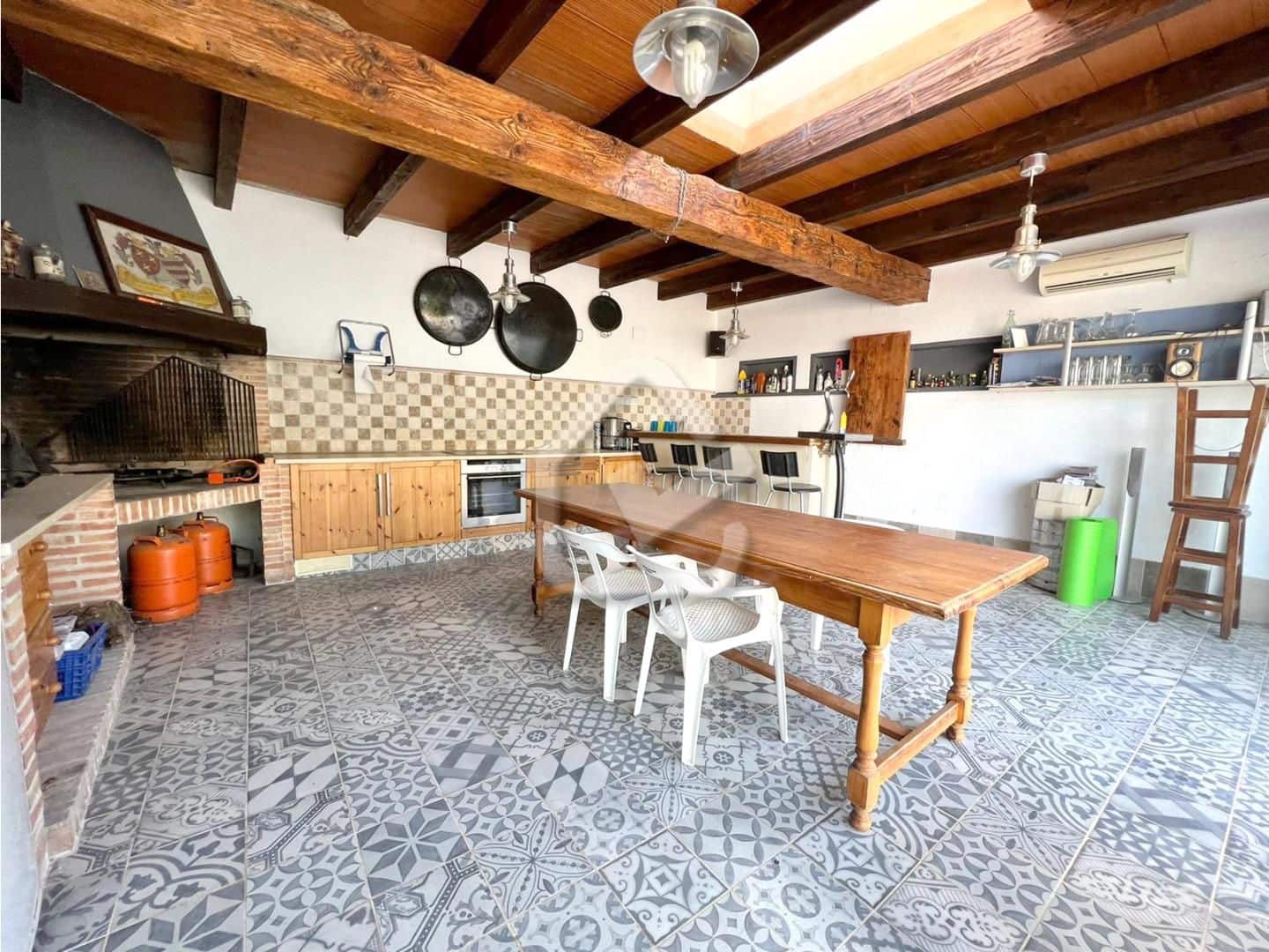 4 bedroom Villa for sale in Denia with pool - € 650,000 (Ref: 8695529)