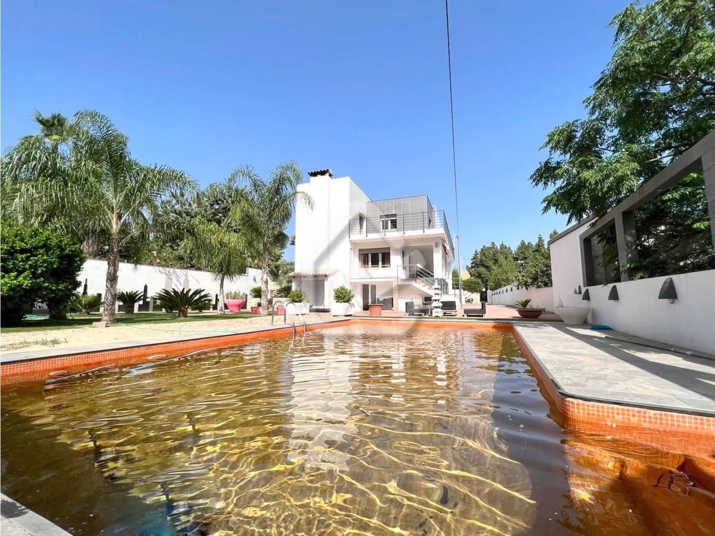 4 bedroom Villa for sale in Denia with pool - € 650,000 (Ref: 8695529)