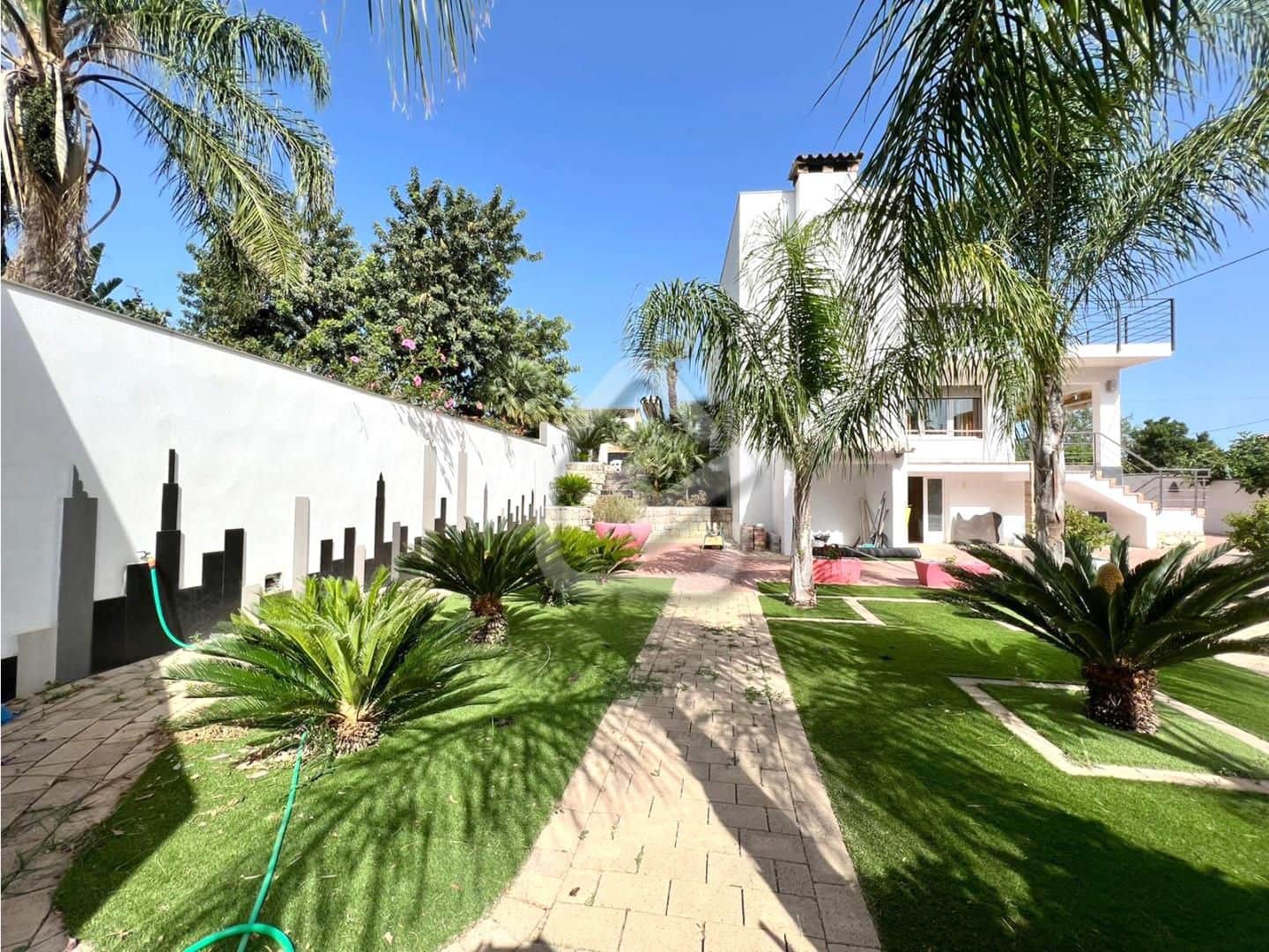 4 bedroom Villa for sale in Denia with pool - € 650,000 (Ref: 8695529)