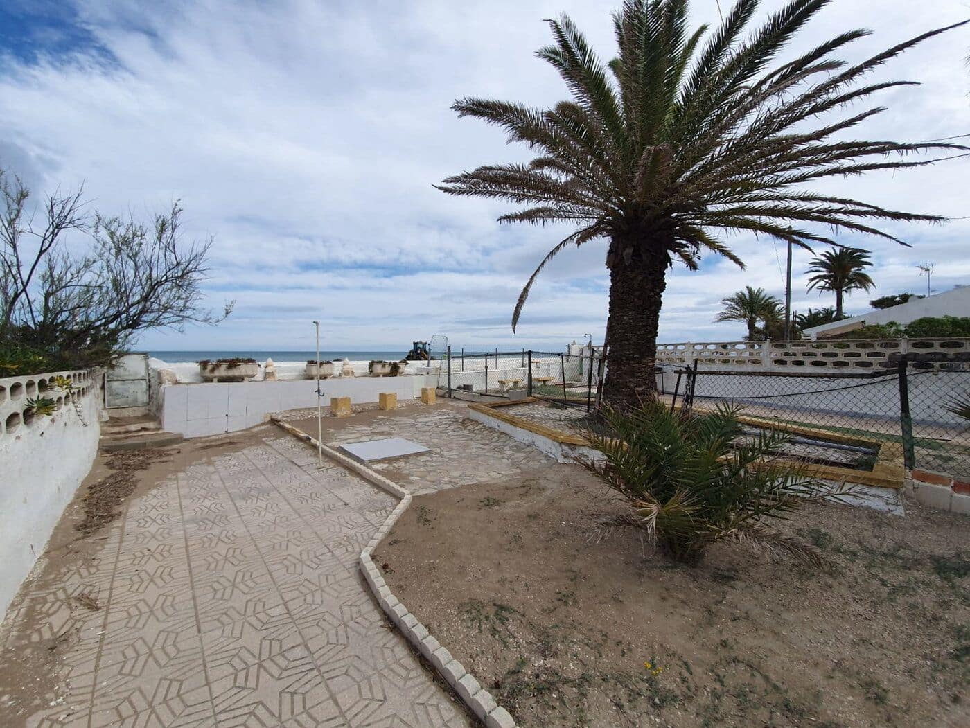 Działka budowlana na sprzedaż w Denia - 651 000 € (Ref: 8695548)