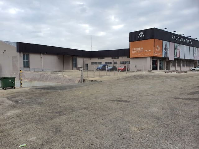 Erhverv til salg i Pedreguer - € 1.800.000 (Ref: 8695549)