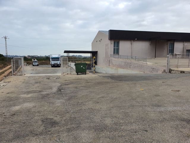 Commercial for sale in Pedreguer - € 1,800,000 (Ref: 8695549)