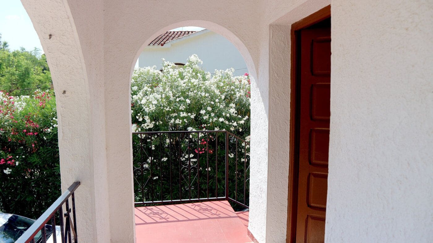 Komercyjne na sprzedaż w Denia - 525 000 € (Ref: 8695559)