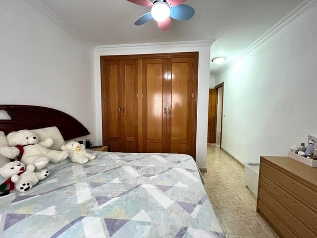 3 soveværelse Lejlighed til salg i Centro Urbano, Dénia - € 219.000 (Ref: 8799938)