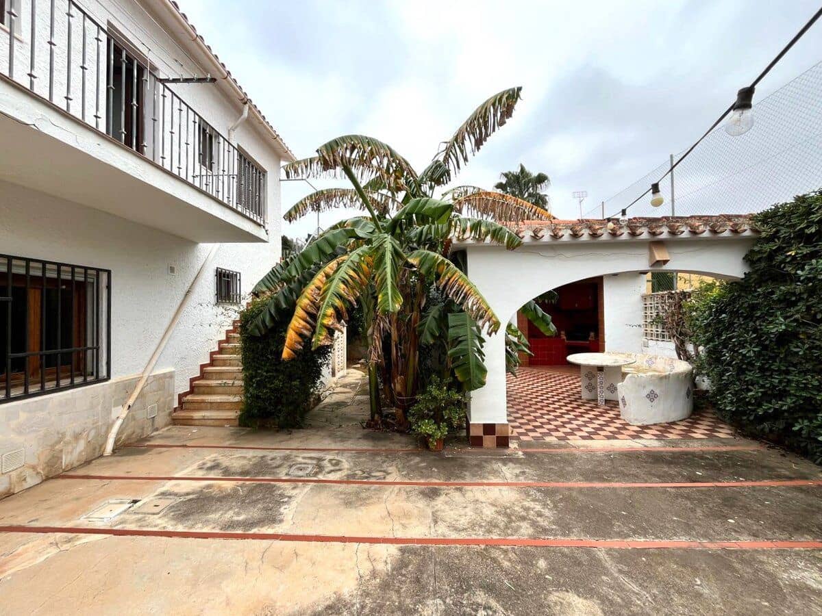 6 soverom Villa til salgs i Denia med svømmebasseng - € 890 000 (Ref: 8826288)
