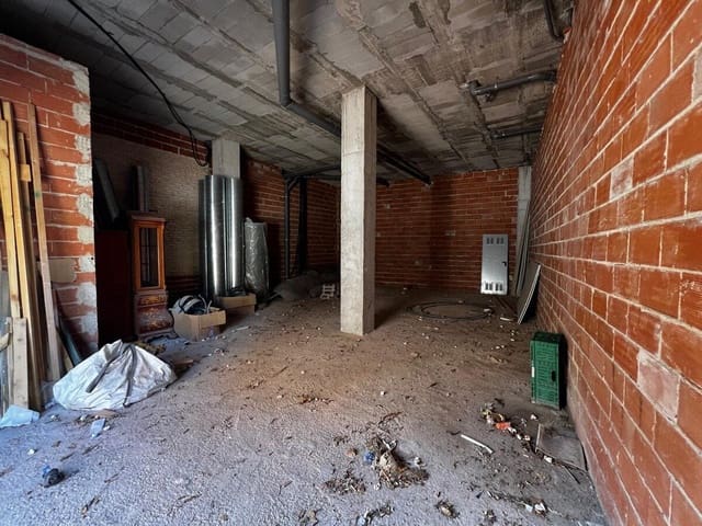 Kantoor te huur in Saladar, Dénia - € 900 (Ref: 8875158)