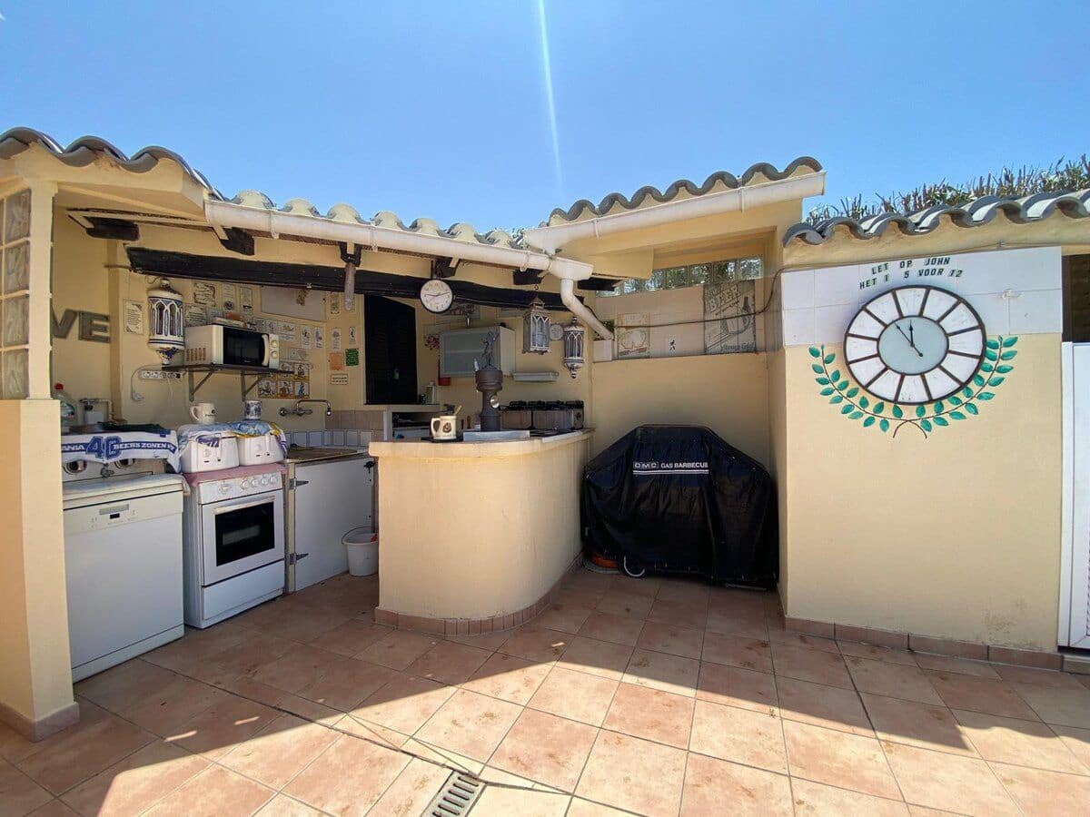 5 makuuhuone Huvila myytävänä paikassa Els Poblets mukana uima-altaan 
autotalli - 765 000 € (Ref: 9072584)