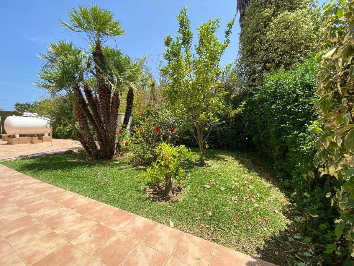 5 makuuhuone Huvila myytävänä paikassa Els Poblets mukana uima-altaan 
autotalli - 765 000 € (Ref: 9072584)