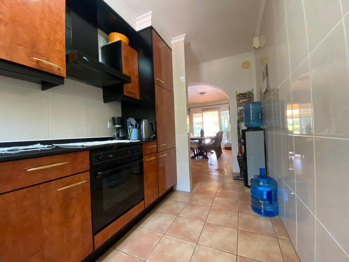 5 makuuhuone Huvila myytävänä paikassa Els Poblets mukana uima-altaan 
autotalli - 765 000 € (Ref: 9072584)