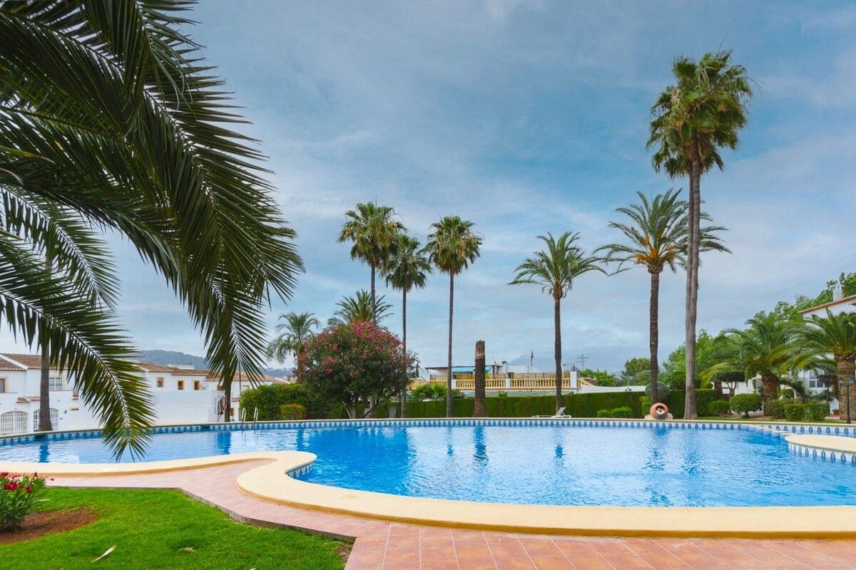 4 soveværelse Byhus til salg i Pedreguer med swimmingpool - € 315.000 (Ref: 9082796)