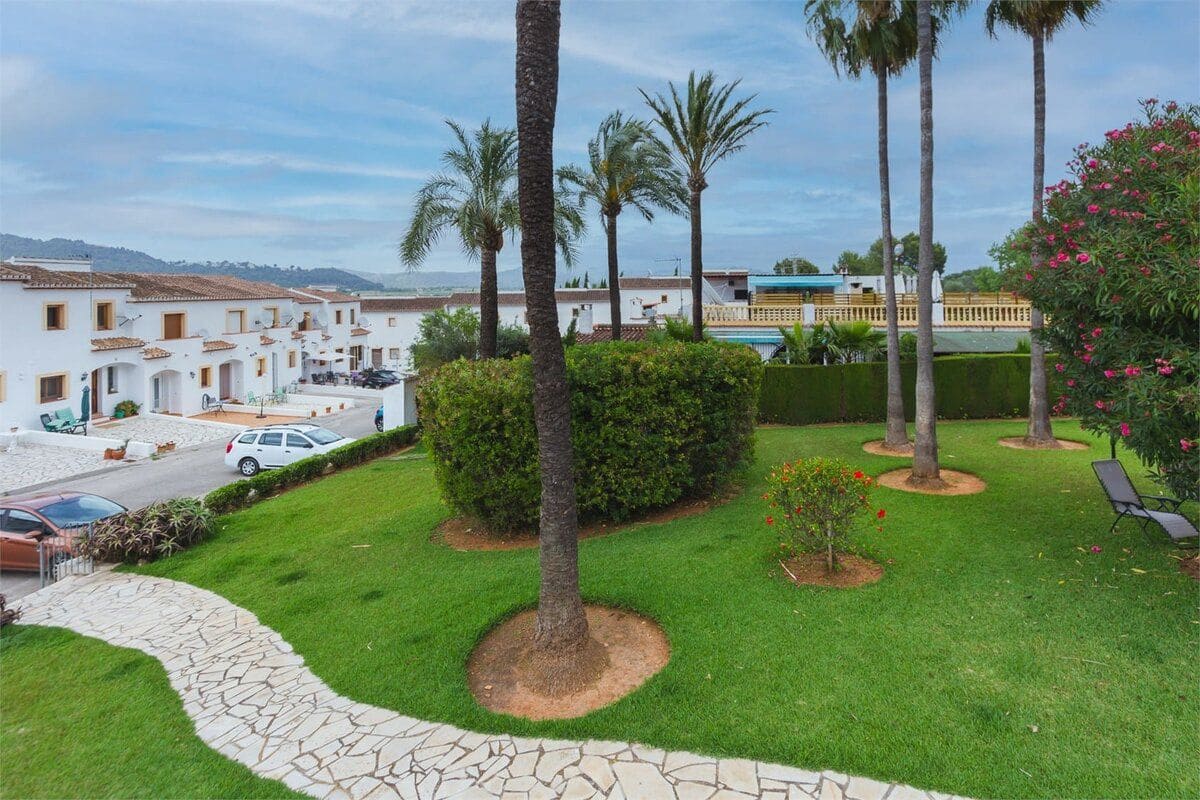 4 soveværelse Byhus til salg i Pedreguer med swimmingpool - € 315.000 (Ref: 9082796)