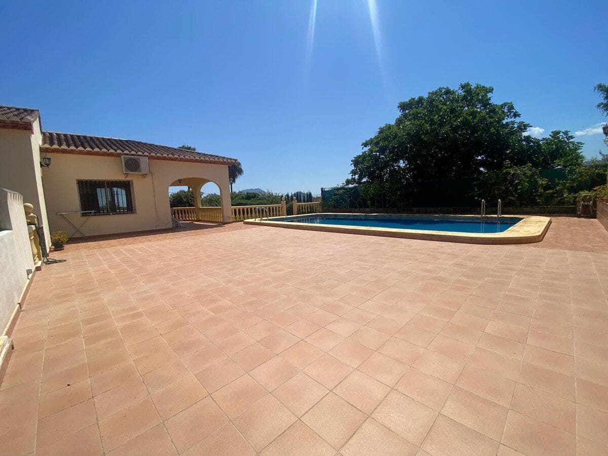 4 soveværelse Villa til salg i Beniarbeig med swimmingpool - € 495.000 (Ref: 9127030)