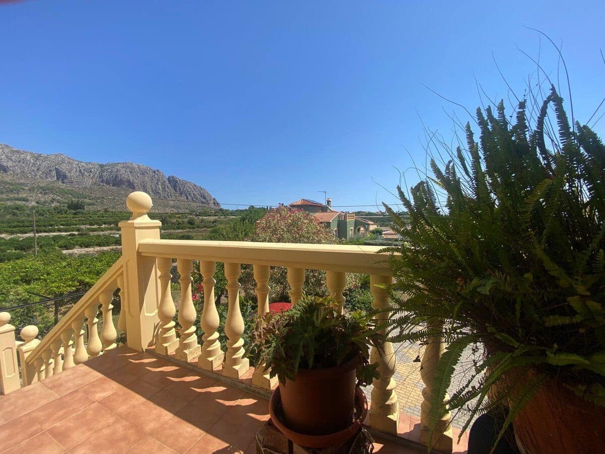 4 soveværelse Villa til salg i Beniarbeig med swimmingpool - € 495.000 (Ref: 9127030)