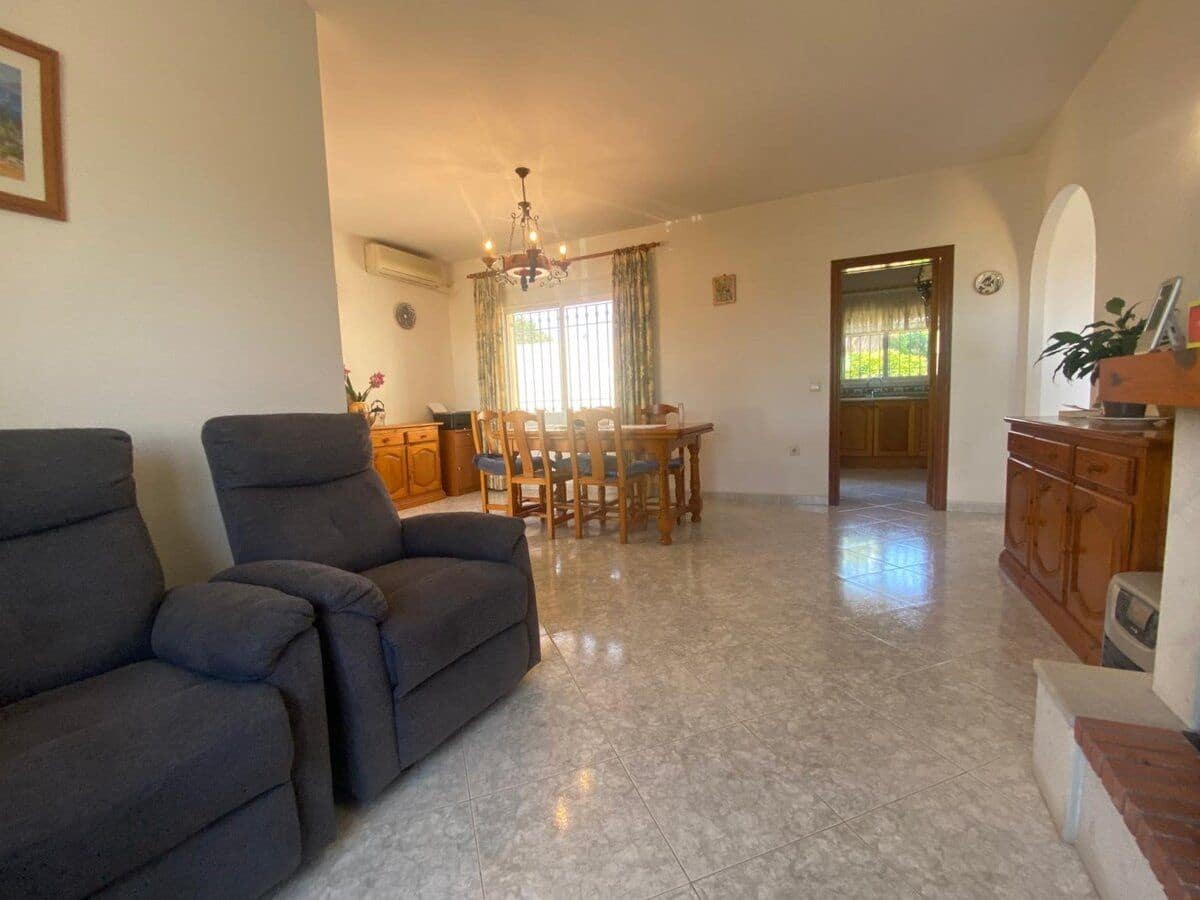 4 soveværelse Villa til salg i Beniarbeig med swimmingpool - € 495.000 (Ref: 9127030)