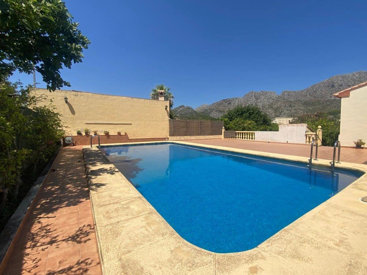 4 soveværelse Villa til salg i Beniarbeig med swimmingpool - € 495.000 (Ref: 9127030)