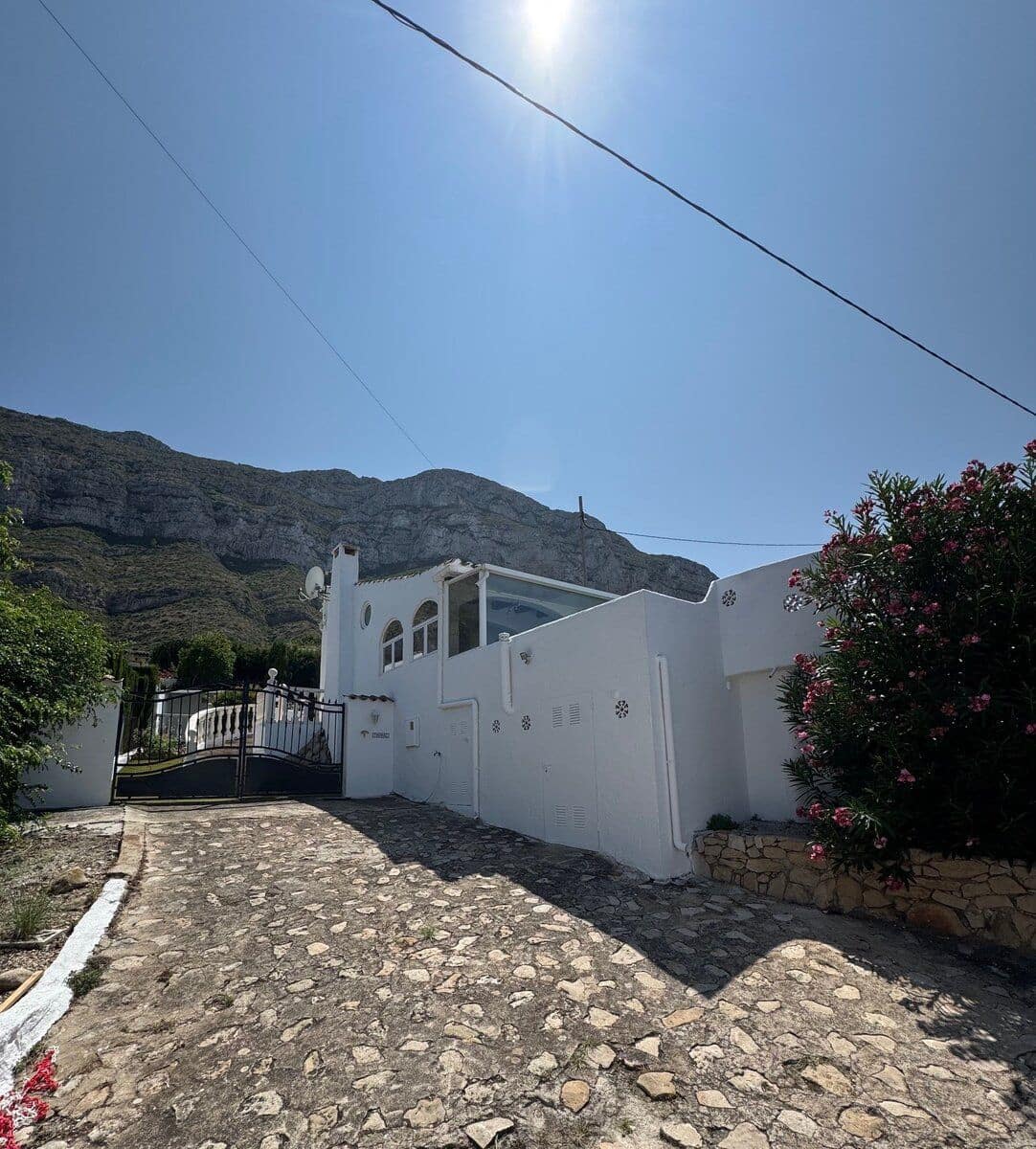 3 sypialnia Willa na sprzedaż w Denia z basenem - 479 000 € (Ref: 9158640)