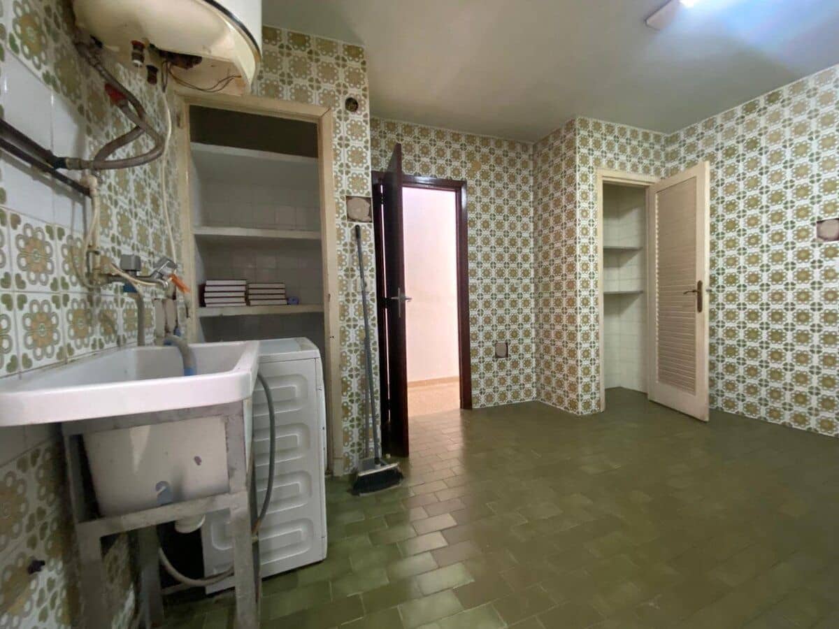 4 soveværelse Lejlighed til salg i Denia - € 265.000 (Ref: 9283542)