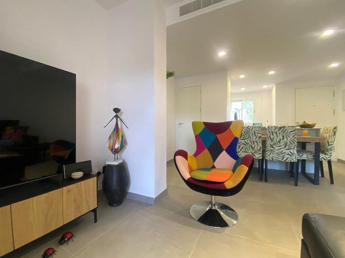 2 bedroom Flat for sale in Denia with pool - € 379,000 (Ref: 9325515)