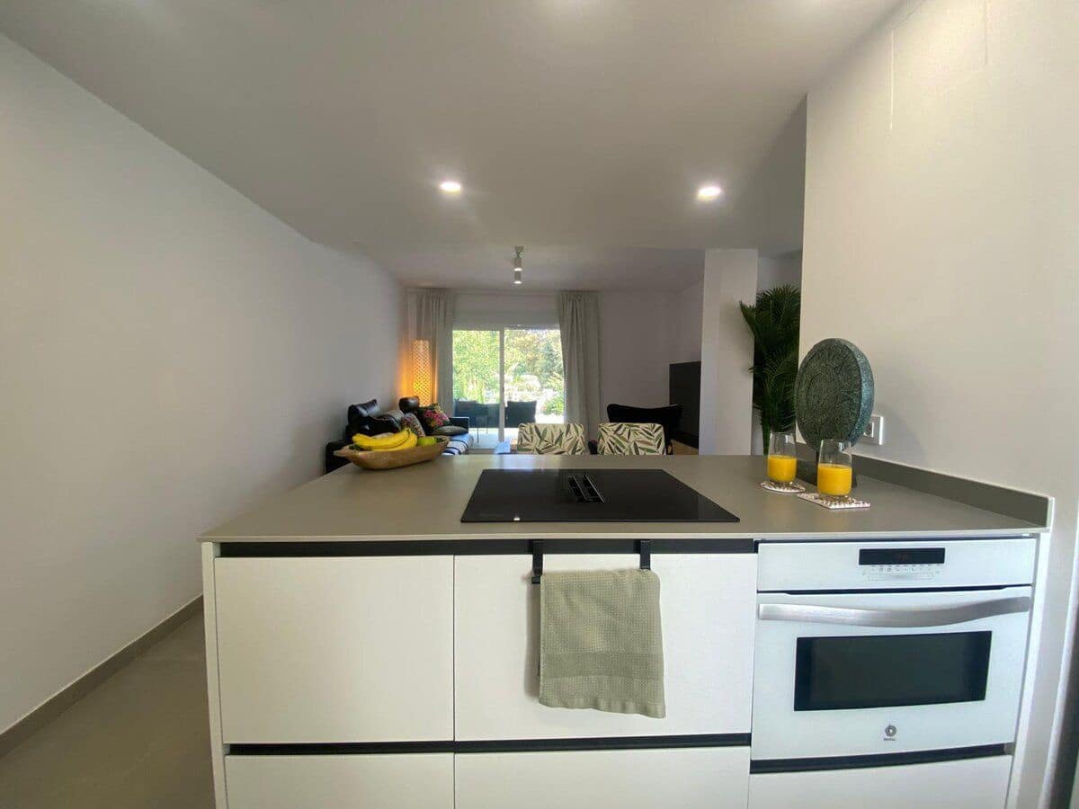 2 bedroom Flat for sale in Denia with pool - € 379,000 (Ref: 9325515)