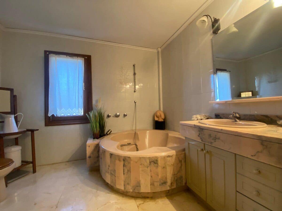 2 makuuhuone Kattohuoneisto myytävänä paikassa Denia mukana uima-altaan - 477 000 € (Ref: 9357883)