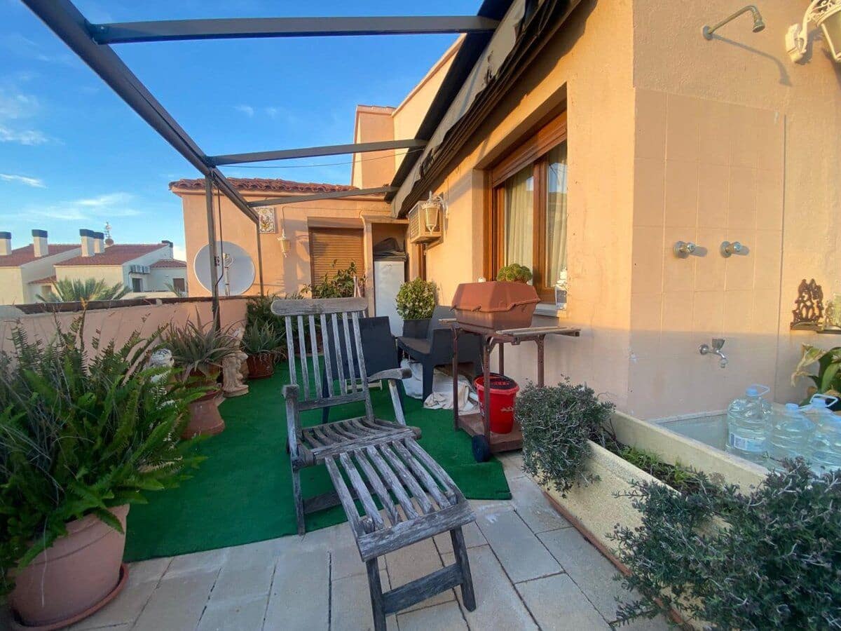 2 makuuhuone Kattohuoneisto myytävänä paikassa Denia mukana uima-altaan - 477 000 € (Ref: 9357883)