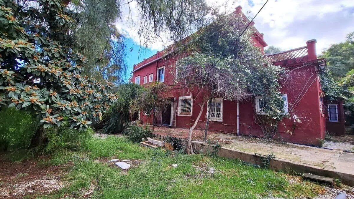 Chalet de 9 habitaciones en Dénia en venta - 817.000 € (Ref: 9414951)