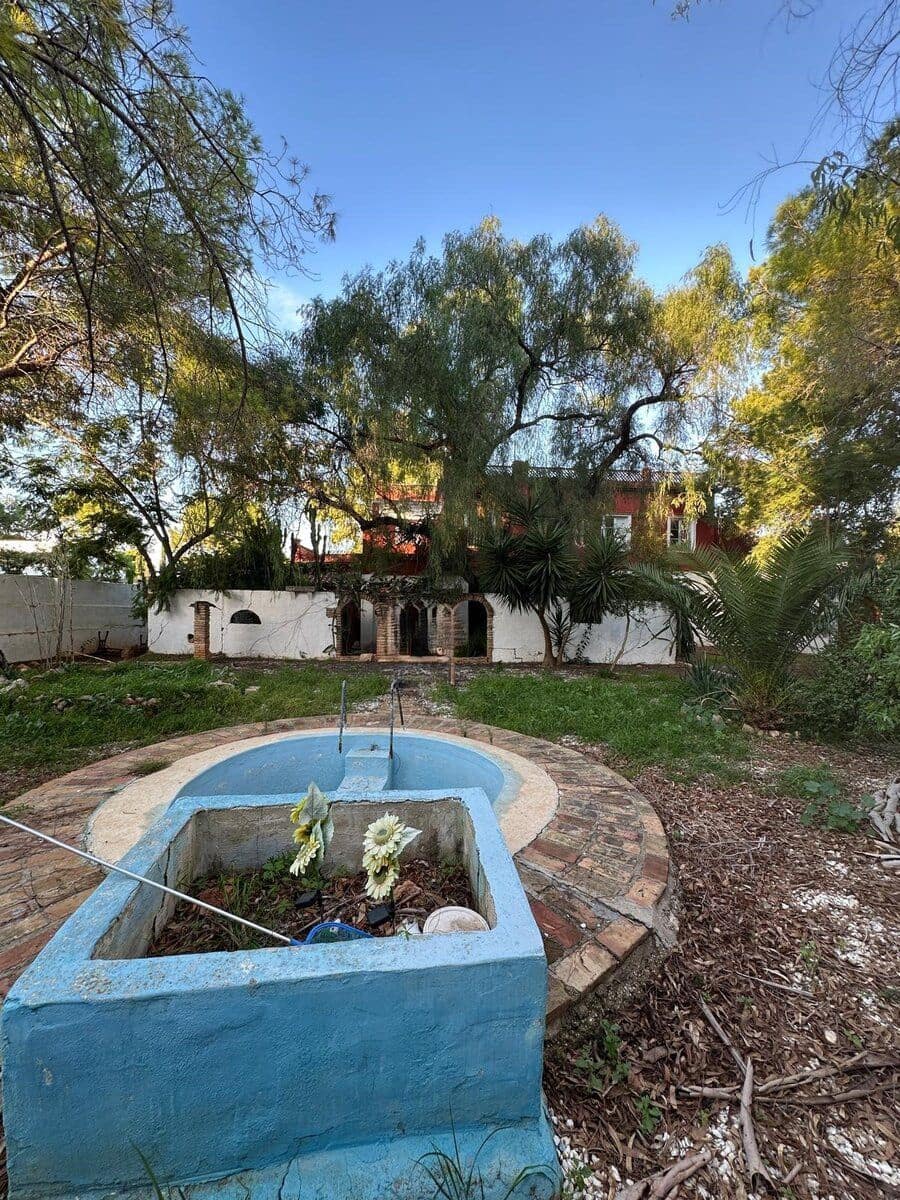 Chalet de 9 habitaciones en Dénia en venta - 817.000 € (Ref: 9414951)