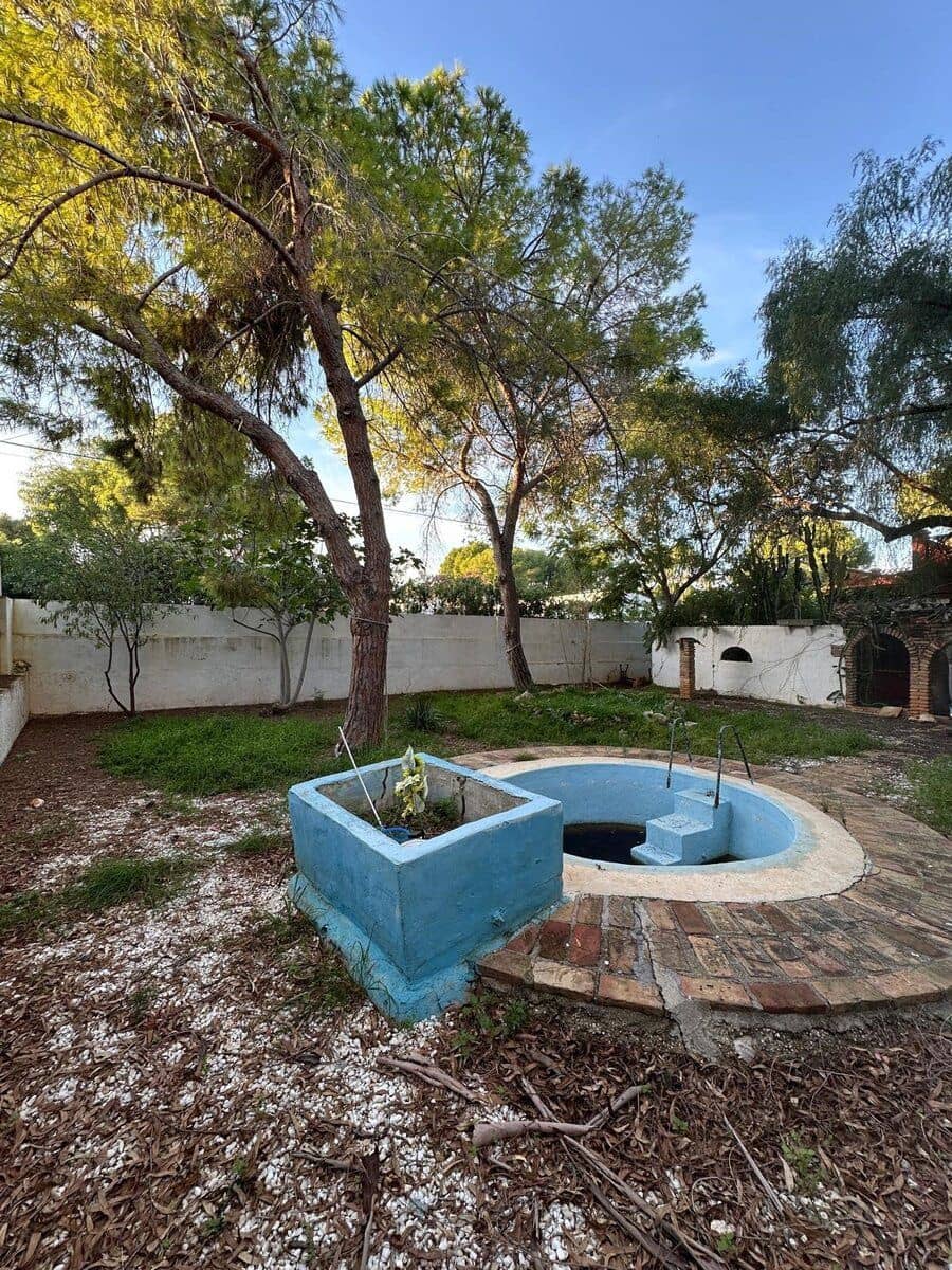 Chalet de 9 habitaciones en Dénia en venta - 817.000 € (Ref: 9414951)