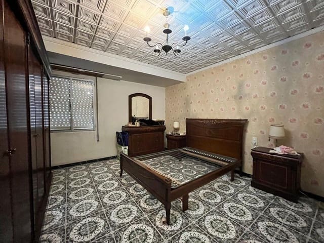 4 soveværelse Lejlighed til salg i Centro Urbano, Dénia - € 210.000 (Ref: 9534805)