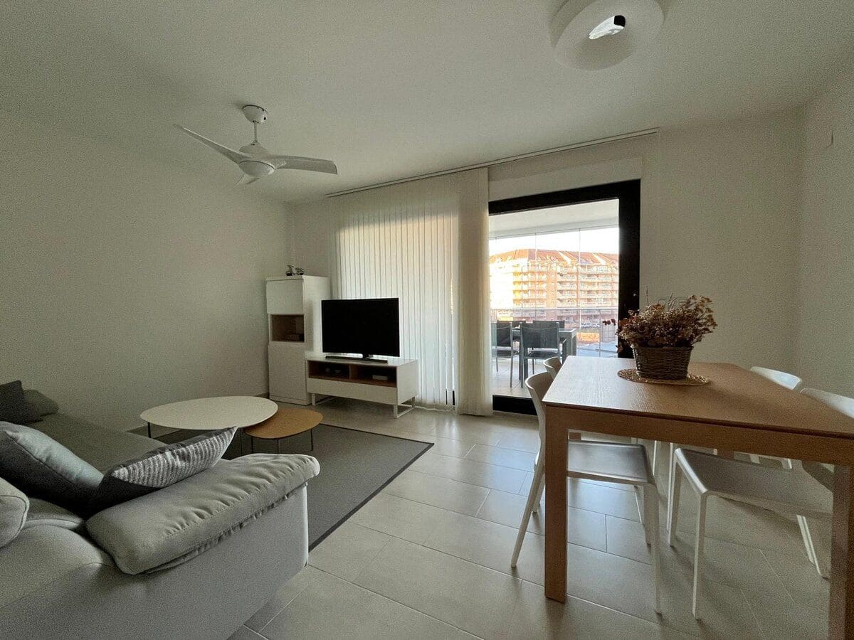 2 sovrum Lägenhet att hyra i Denia med pool - 900 € (Ref: 9606615)