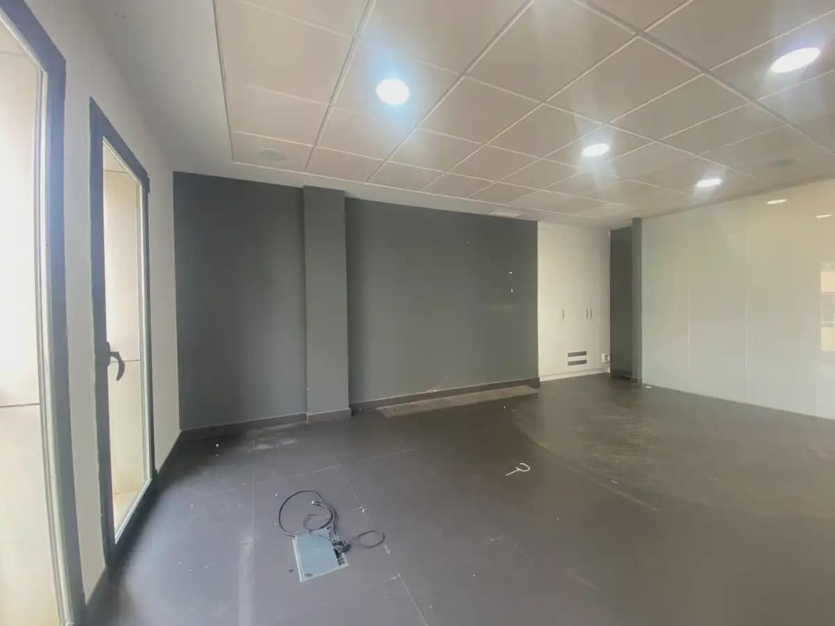 Büro zu vermieten in Denia - 800 € (Ref: 9650451)