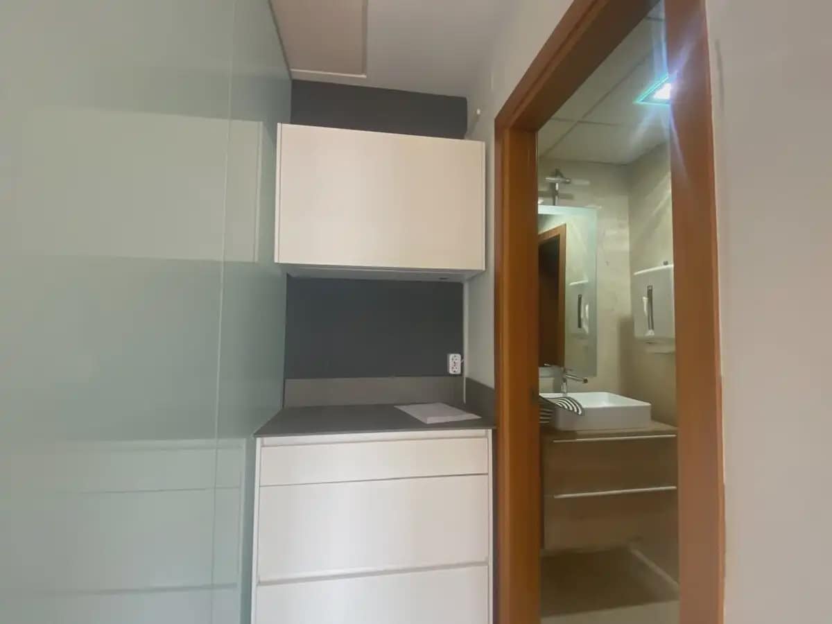 Büro zu vermieten in Denia - 800 € (Ref: 9650451)