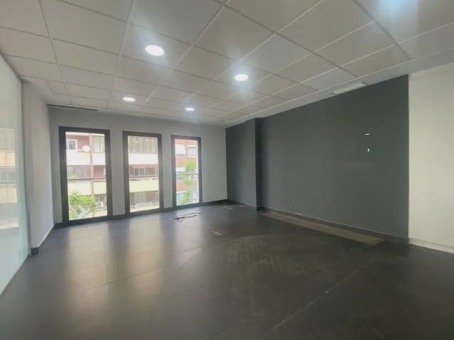 Bureau à louer à La Pedrera - Vessanes, Dénia - 800 € (Ref: 9650451)