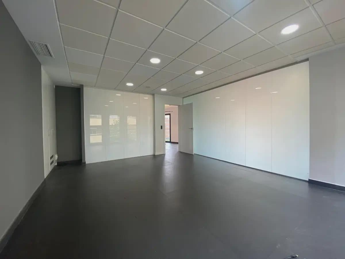 Office for rent in Denia - € 800 (Ref: 9650451)