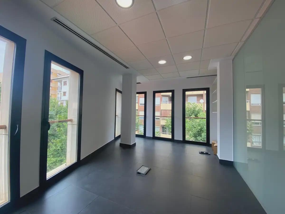 Office for rent in Denia - € 800 (Ref: 9650451)