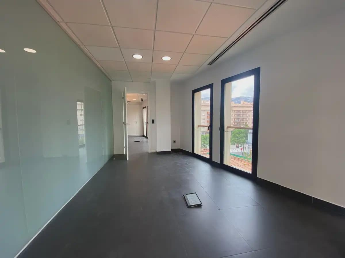 Office for rent in Denia - € 800 (Ref: 9650451)