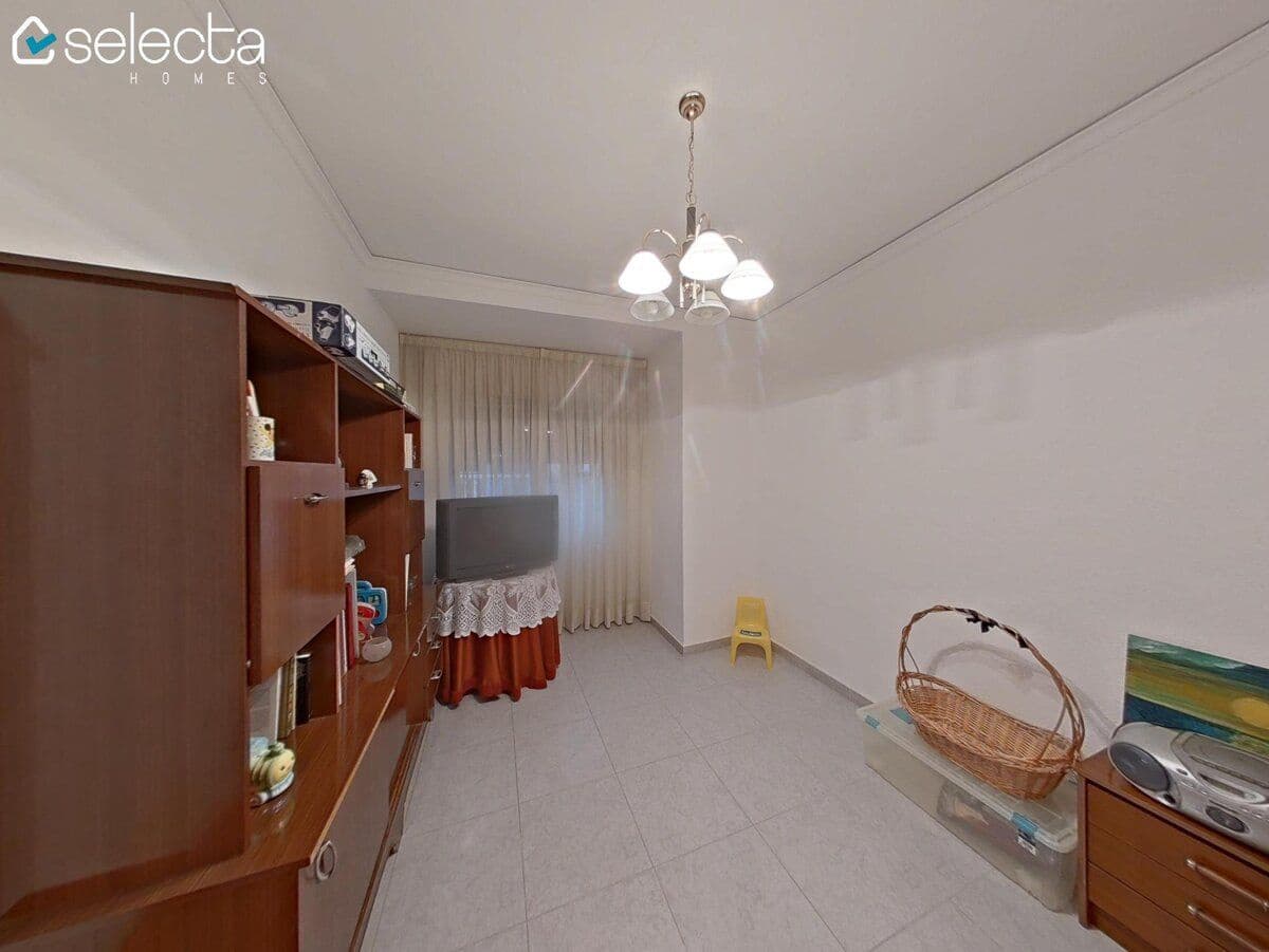 5 soveværelse Byhus til salg i Denia - € 299.000 (Ref: 9650829)