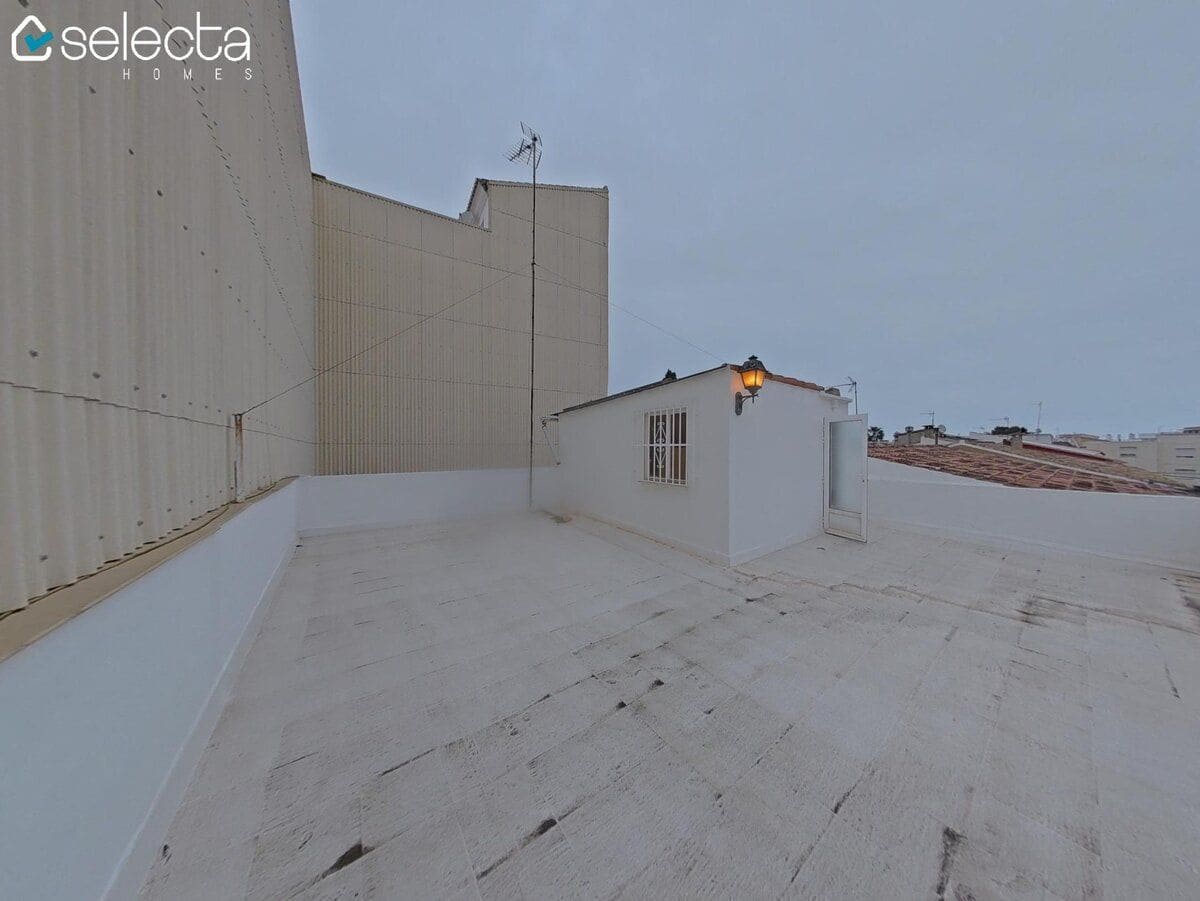 5 soveværelse Byhus til salg i Denia - € 299.000 (Ref: 9650829)