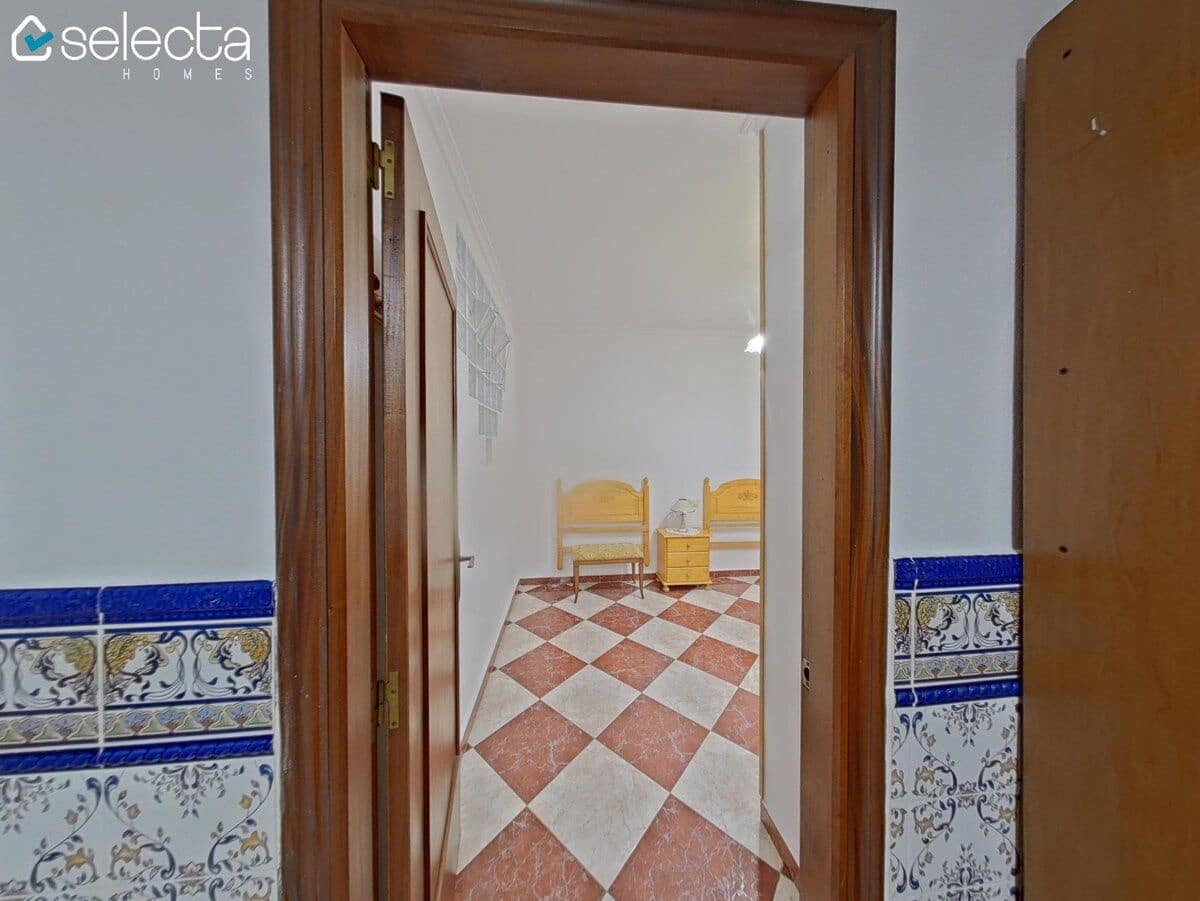 5 soveværelse Byhus til salg i Denia - € 299.000 (Ref: 9650829)