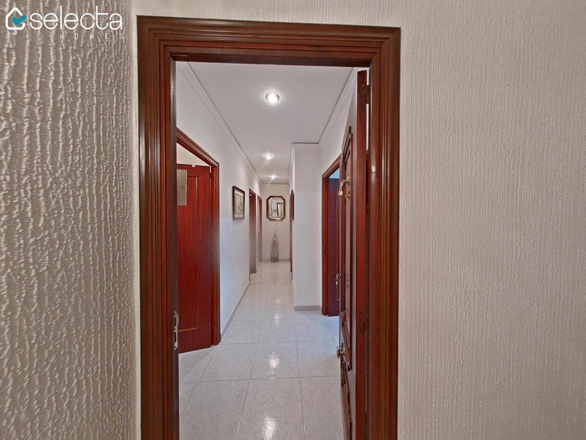 5 soveværelse Byhus til salg i Denia - € 299.000 (Ref: 9650829)