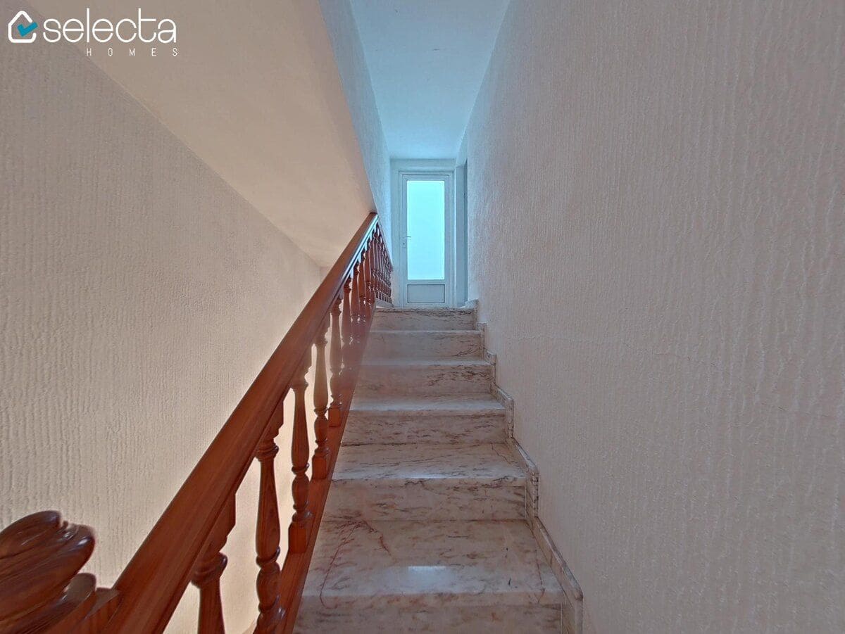 5 soveværelse Byhus til salg i Denia - € 299.000 (Ref: 9650829)